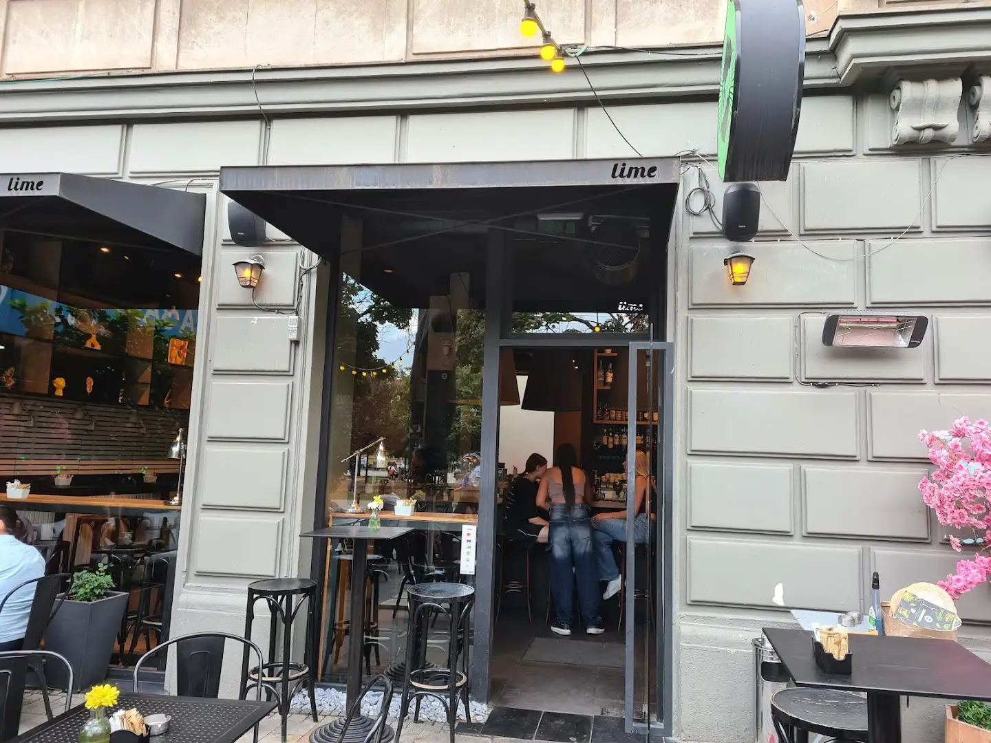 Entrance to Lime Cafe